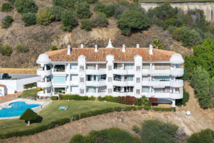 b8f24c73e12ba49e6c3480c30a8eee12 - 22