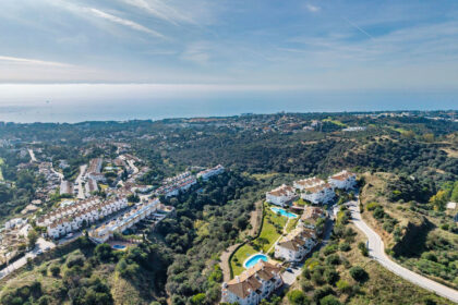 b8f24c73e12ba49e6c3480c30a8eee12 - 25