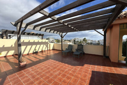 b92b9383a61153101f17f9697d64091c - 32