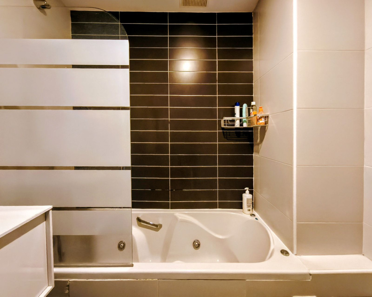 ba092780cd2e47c5d5d40f150c749d1c - 13