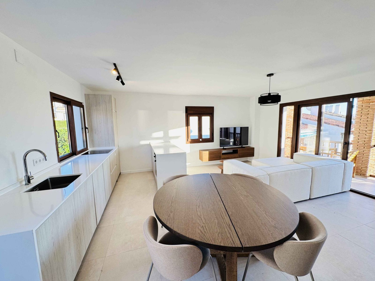 ba4303c59f05c51fa2bc8a8242167d4d - 13