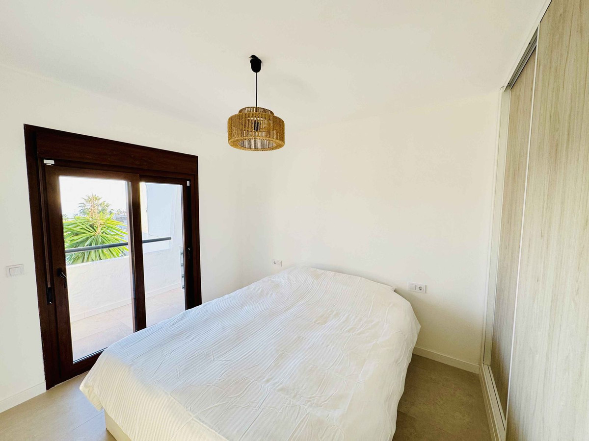 ba4303c59f05c51fa2bc8a8242167d4d - 14