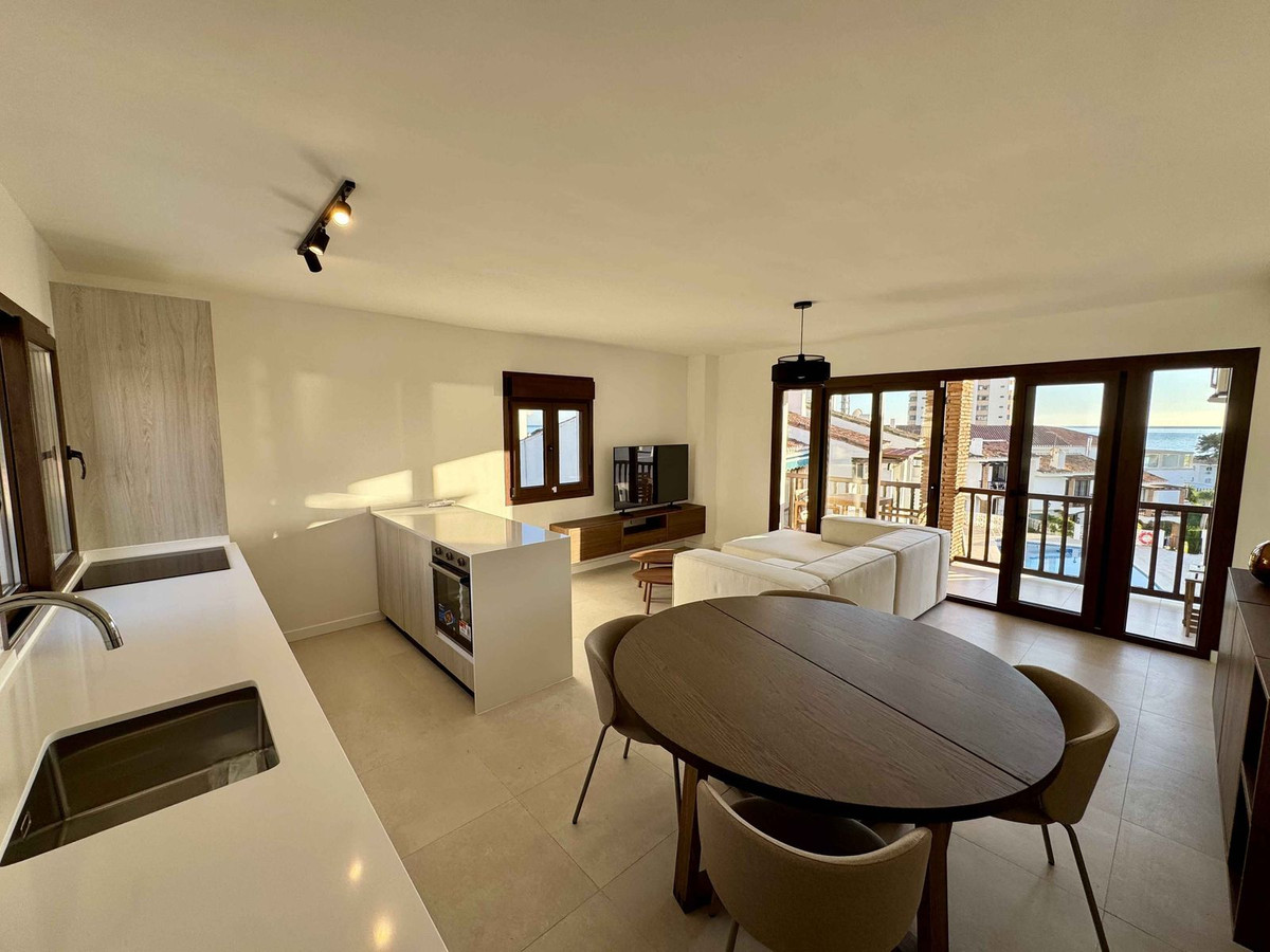 ba4303c59f05c51fa2bc8a8242167d4d - 5