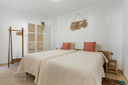 bb0f8591d89cb0e90ffb8e0529370699 - 11