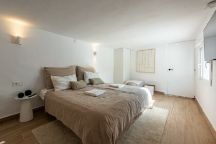 bb11480addc8aaea94ee4e3958780a57 - 13