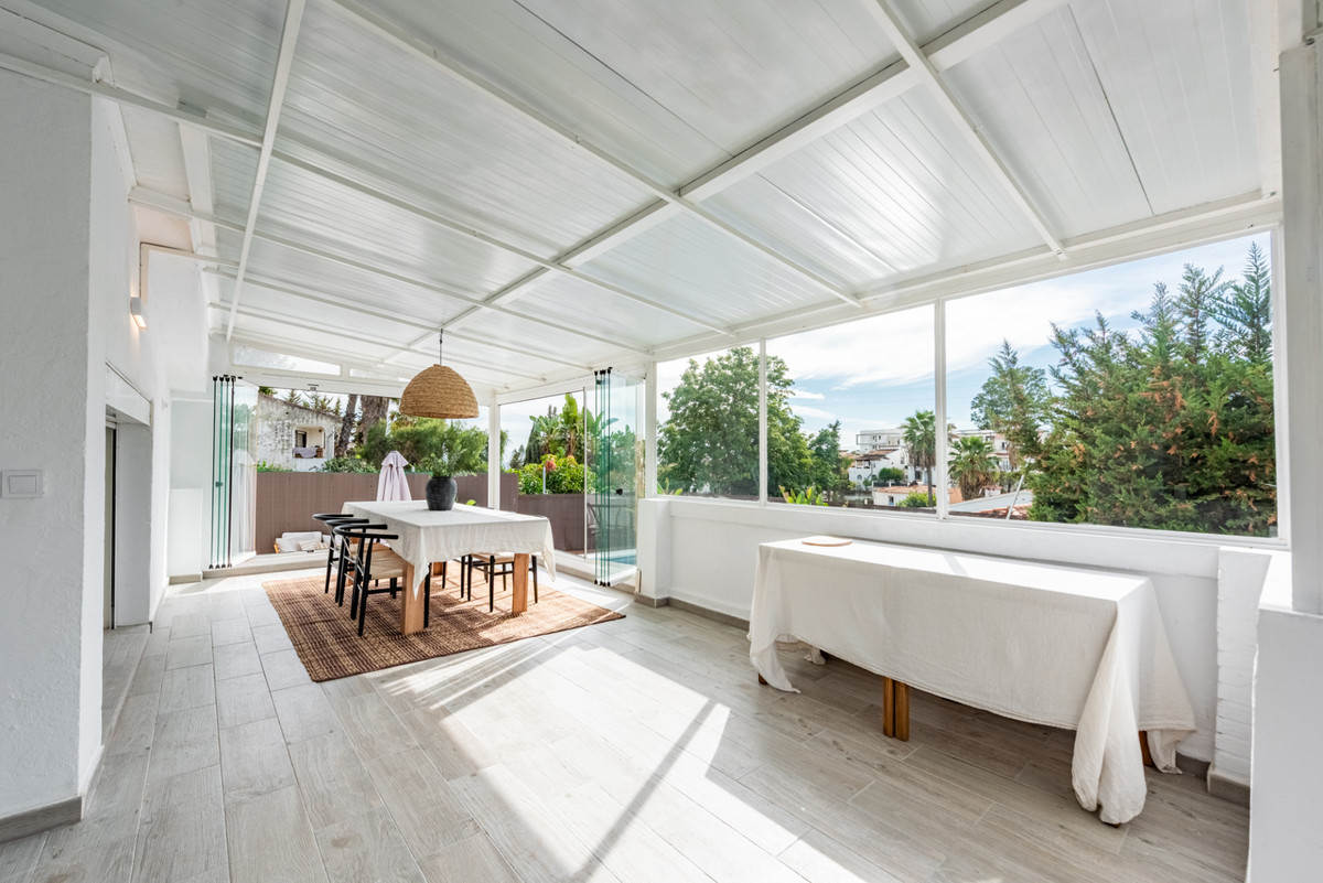 bb11480addc8aaea94ee4e3958780a57 - 2