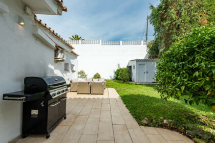 bb11480addc8aaea94ee4e3958780a57 - 23