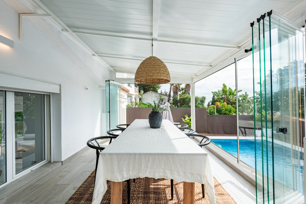 bb11480addc8aaea94ee4e3958780a57 - 6