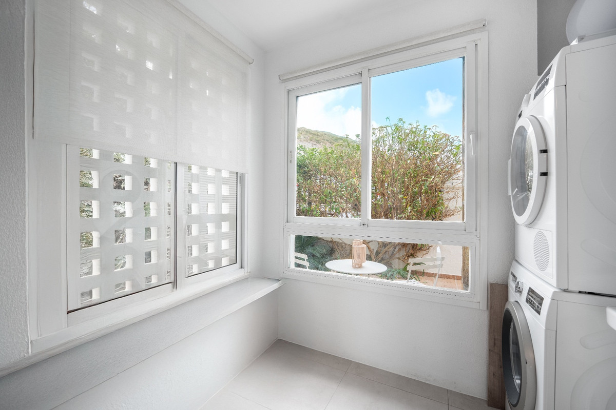 bb2c5e5b90f7881fc09ff3deaef9517d - 21