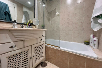 bd69387d979e9d59b9dc1ed6b6f24df6 - 12