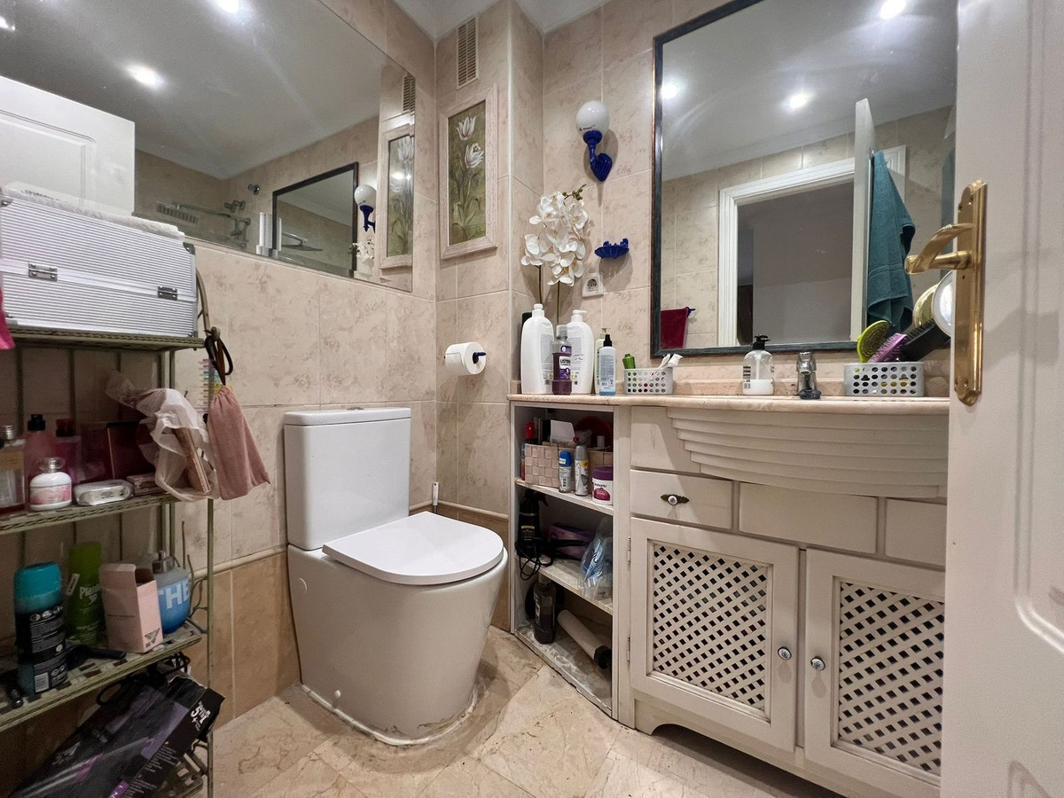 bd69387d979e9d59b9dc1ed6b6f24df6 - 13