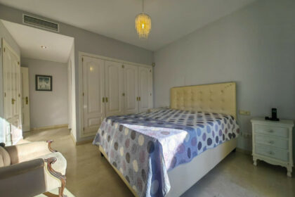 bf77a68100dbfb4981d3f7dfecb7d26c - 22