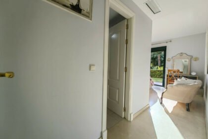 bf77a68100dbfb4981d3f7dfecb7d26c - 23