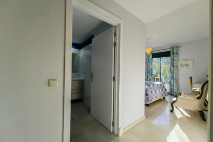 bf77a68100dbfb4981d3f7dfecb7d26c - 25