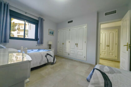 bf77a68100dbfb4981d3f7dfecb7d26c - 34