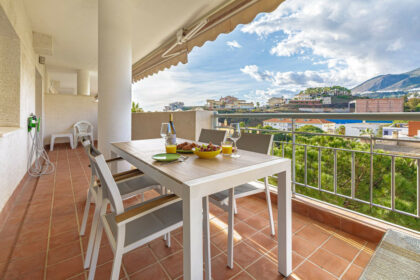 bfb878fec50ea7ab8b0a4696e25ec734 - 11