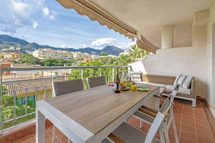 bfb878fec50ea7ab8b0a4696e25ec734 - 13