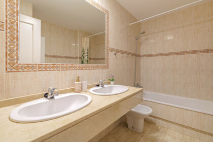 bfb878fec50ea7ab8b0a4696e25ec734 - 22