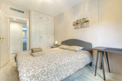 bfb878fec50ea7ab8b0a4696e25ec734 - 24