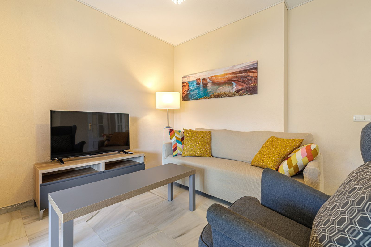 bfb878fec50ea7ab8b0a4696e25ec734 - 3