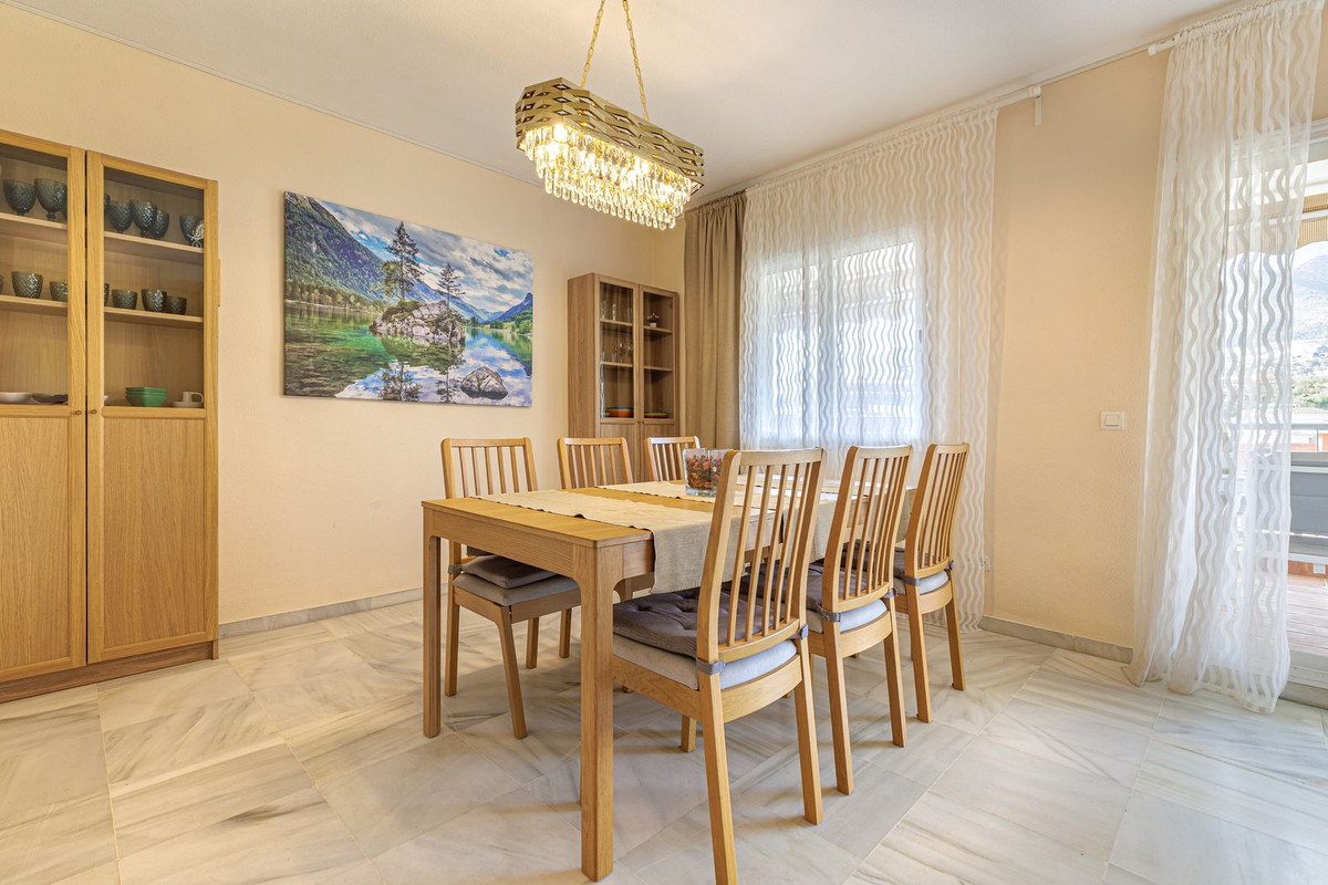 bfb878fec50ea7ab8b0a4696e25ec734 - 7