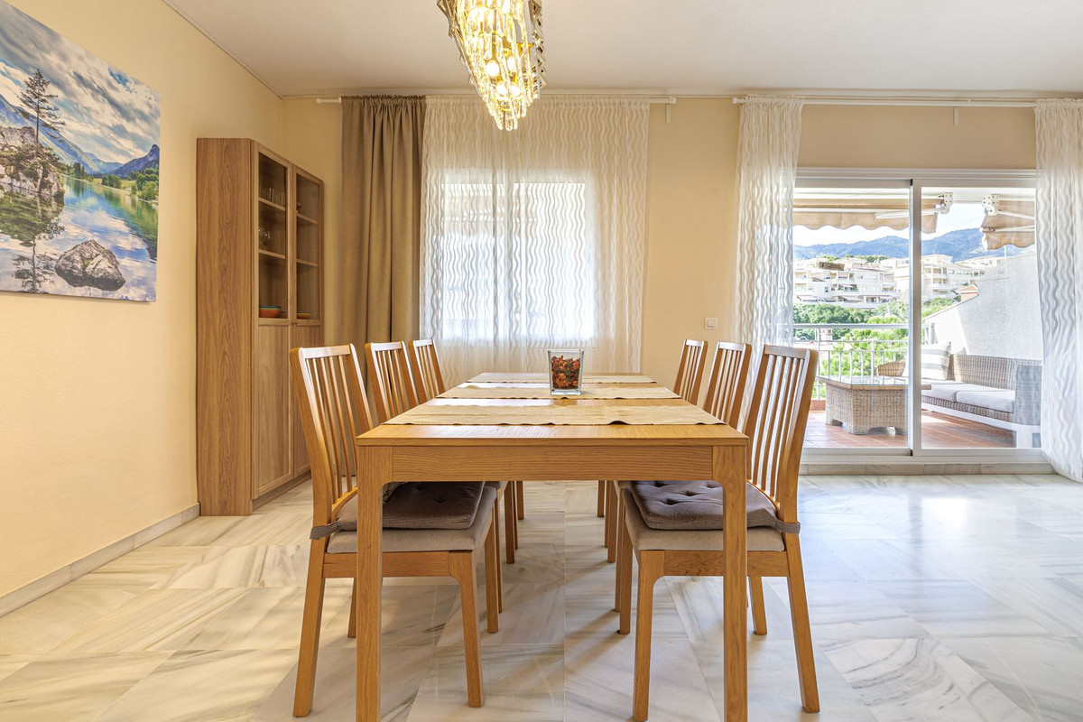 bfb878fec50ea7ab8b0a4696e25ec734 - 8