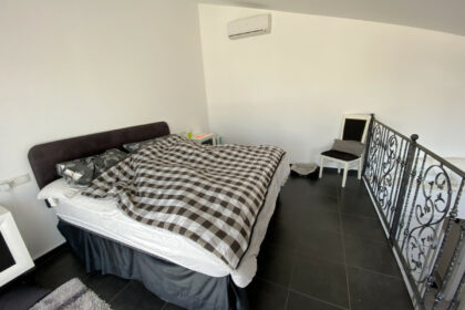 c064d3f2049291d2a2aefa449592a58c - 10