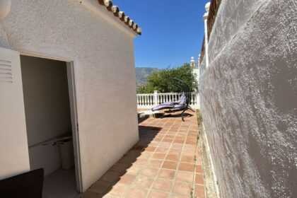 c064d3f2049291d2a2aefa449592a58c - 25