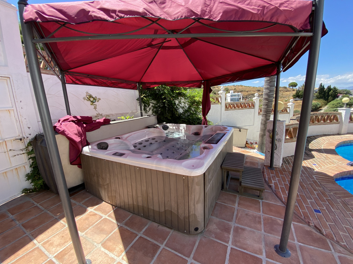 c064d3f2049291d2a2aefa449592a58c - 31