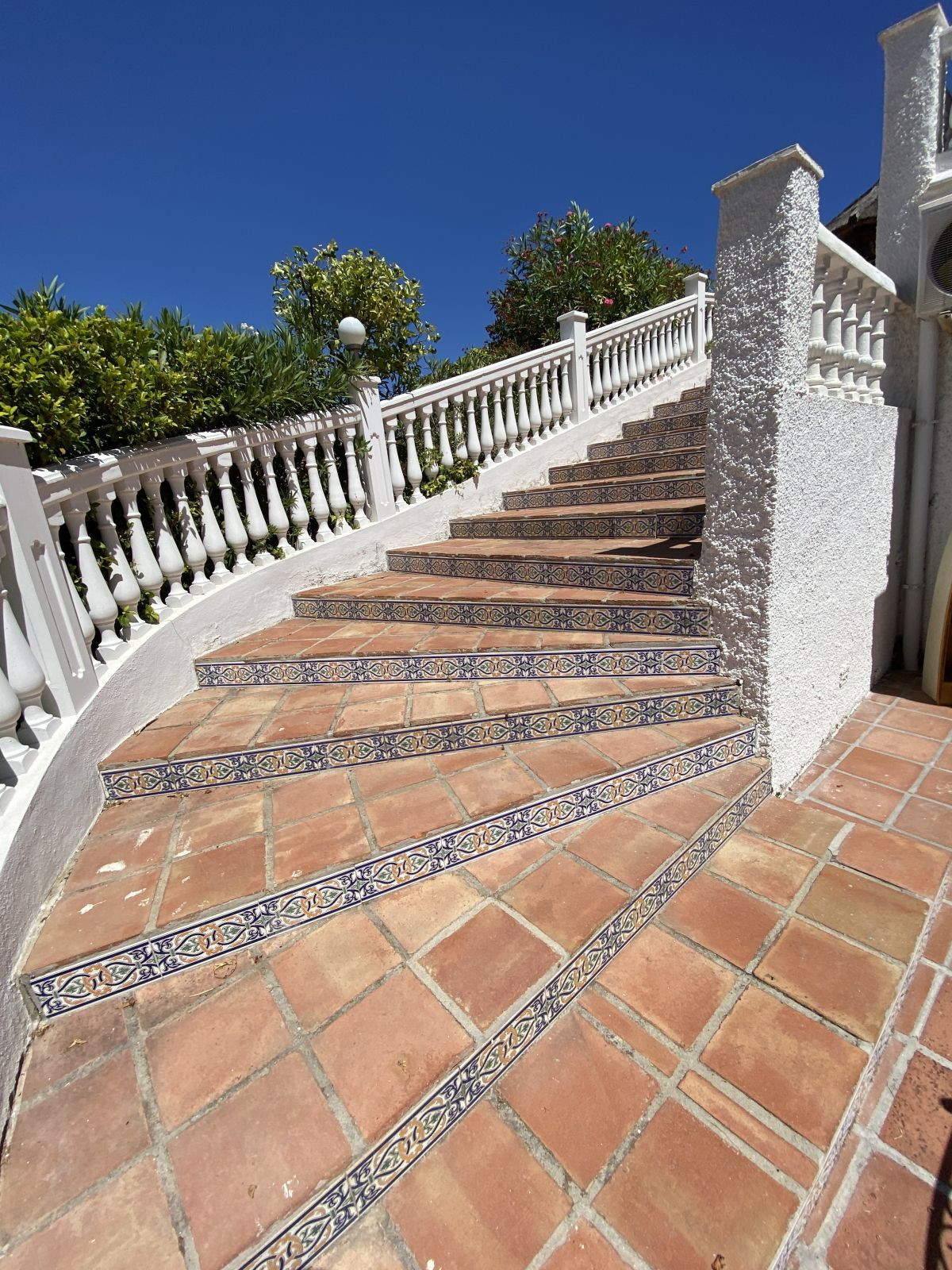 c064d3f2049291d2a2aefa449592a58c - 35