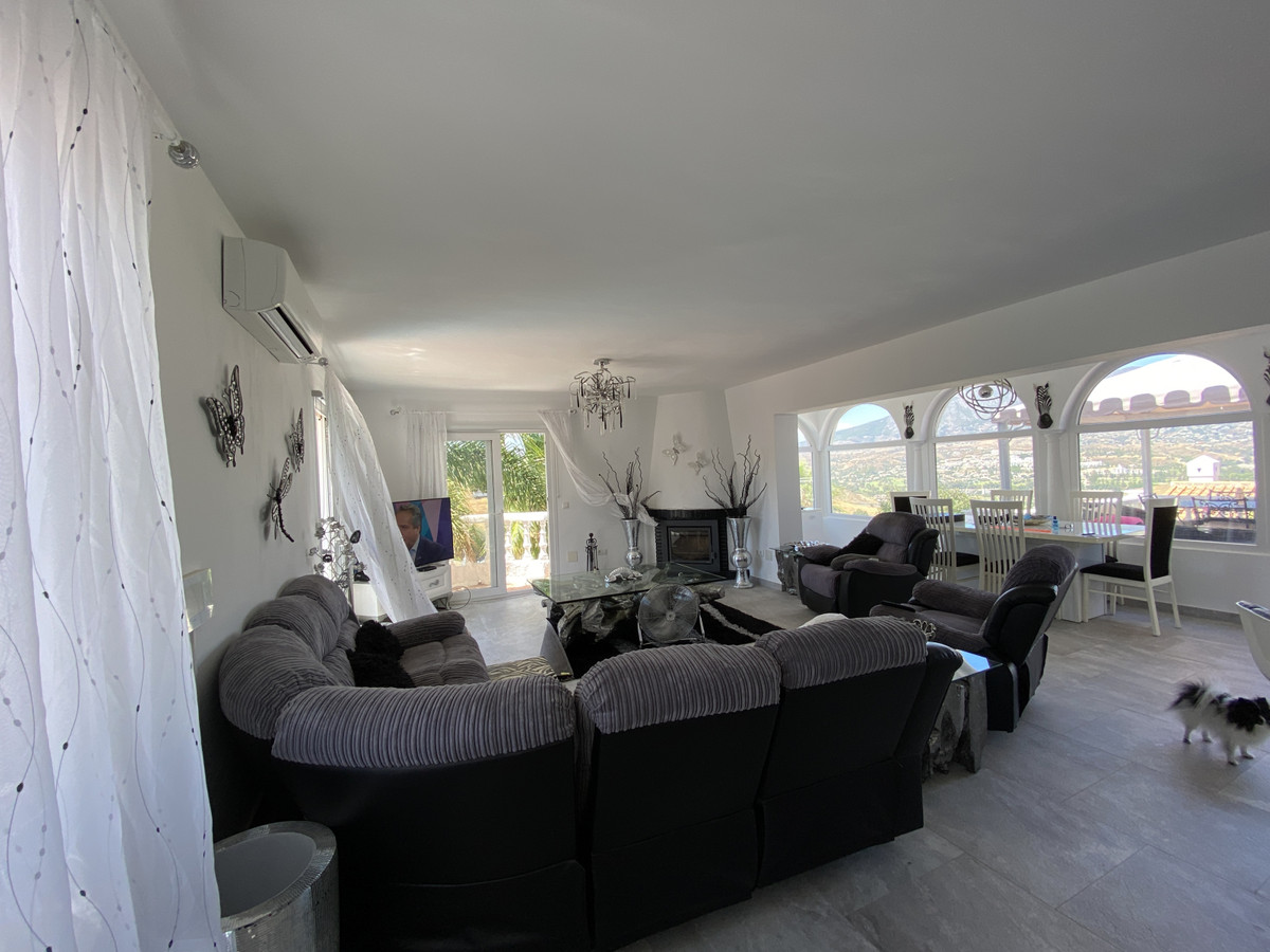 c064d3f2049291d2a2aefa449592a58c - 5