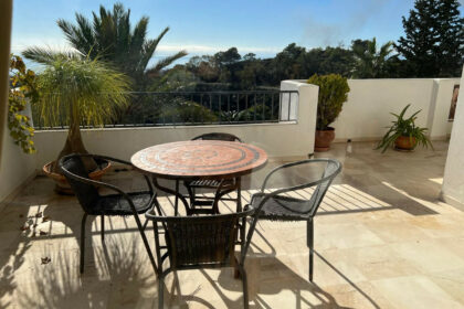 c0fecd3df251f0a59df8b88b053b8bf6 - 18