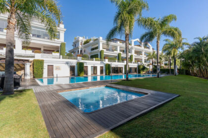 c11b4de962251cdf071495446cde035e - 21