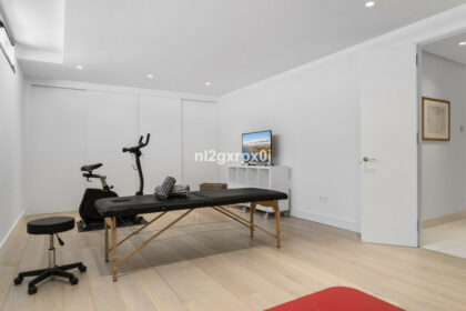 c170d3e84e44ca06f63381aeb3a6b3bd - 21