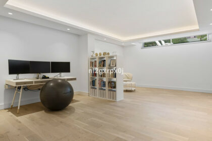 c170d3e84e44ca06f63381aeb3a6b3bd - 25