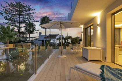 c170d3e84e44ca06f63381aeb3a6b3bd - 34