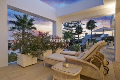 c170d3e84e44ca06f63381aeb3a6b3bd - 37