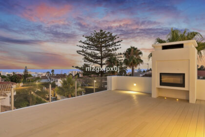 c170d3e84e44ca06f63381aeb3a6b3bd - 38