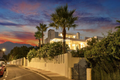 c170d3e84e44ca06f63381aeb3a6b3bd - 46