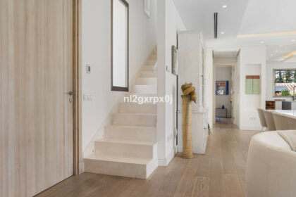 c170d3e84e44ca06f63381aeb3a6b3bd - 9