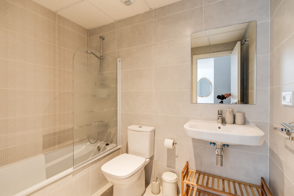 c24f4f809f083275ede0ecbf29f1dc40 - 10