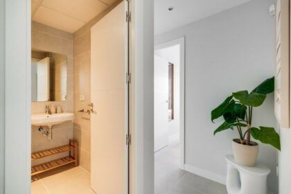 c24f4f809f083275ede0ecbf29f1dc40 - 12