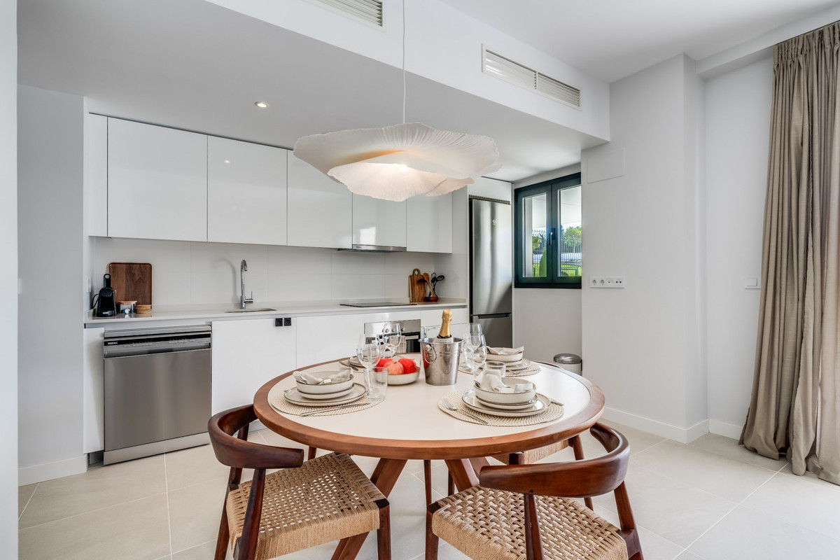 c24f4f809f083275ede0ecbf29f1dc40 - 15