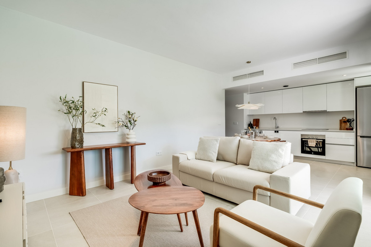 c24f4f809f083275ede0ecbf29f1dc40 - 17