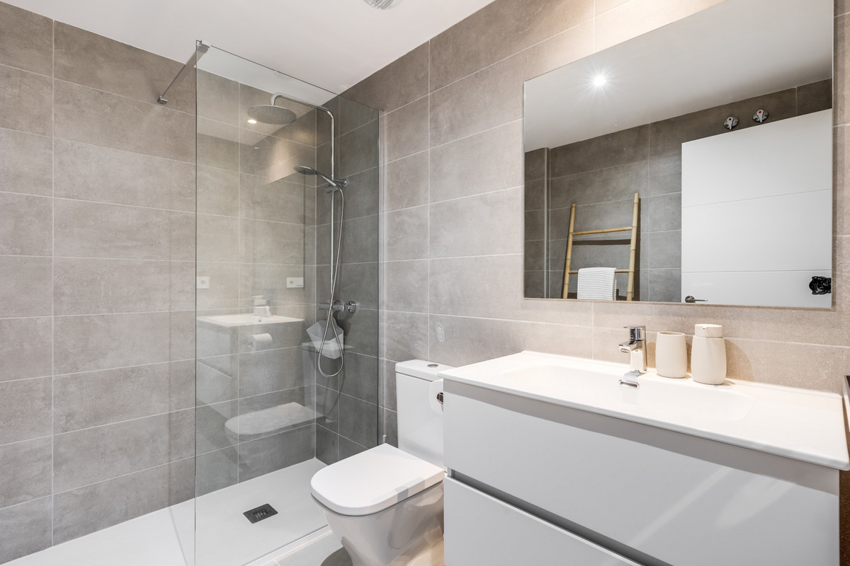 c24f4f809f083275ede0ecbf29f1dc40 - 7