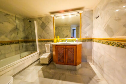 c27e746d4320af67b751d9553d3e3db6 - 24