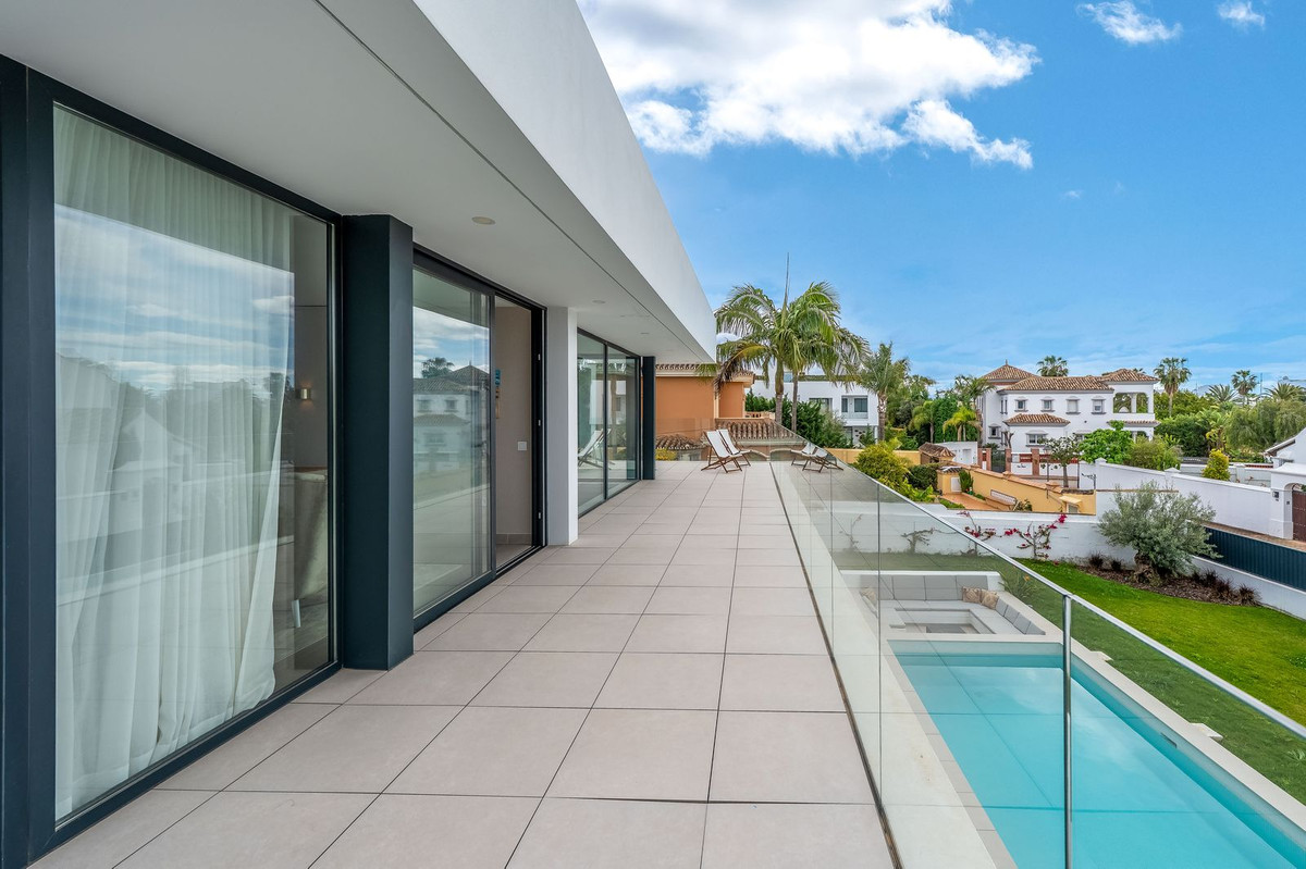 c2a0e0d146b05cb2d55c5ef3546509ee - 15