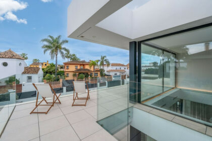 c2a0e0d146b05cb2d55c5ef3546509ee - 17