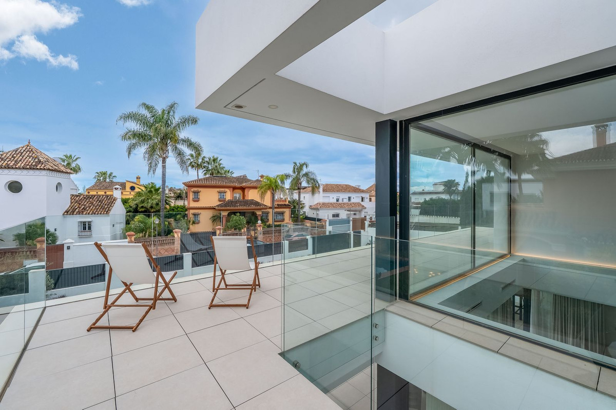 c2a0e0d146b05cb2d55c5ef3546509ee - 17