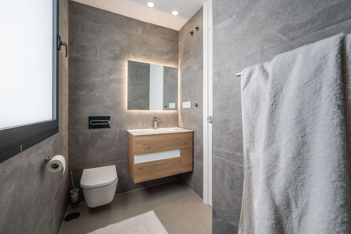 c2a0e0d146b05cb2d55c5ef3546509ee - 19